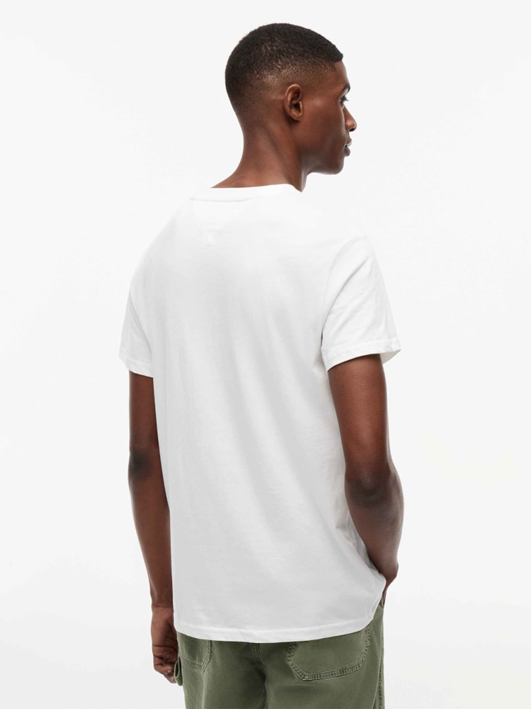 Camiseta Slim com Gola Redonda e Logo Linear
