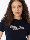 Camiseta Slim de ribana com Logo cursivo 