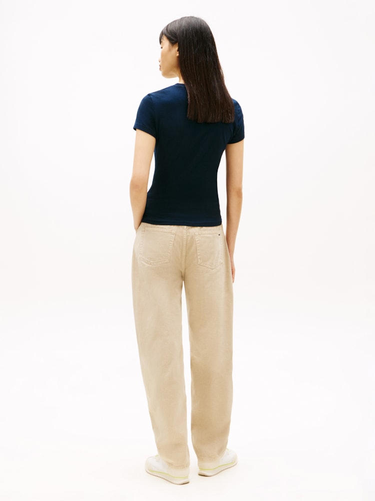 Camiseta Slim Essential Logo