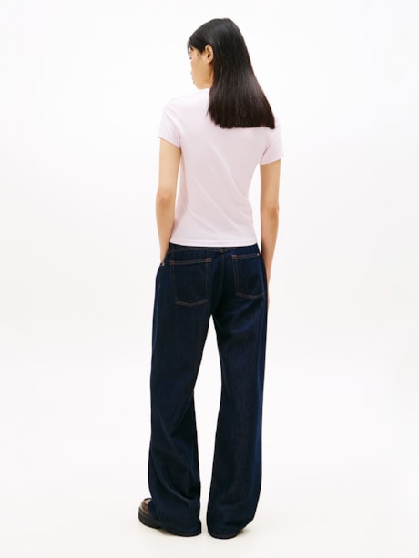 Camiseta Slim Essential Logo