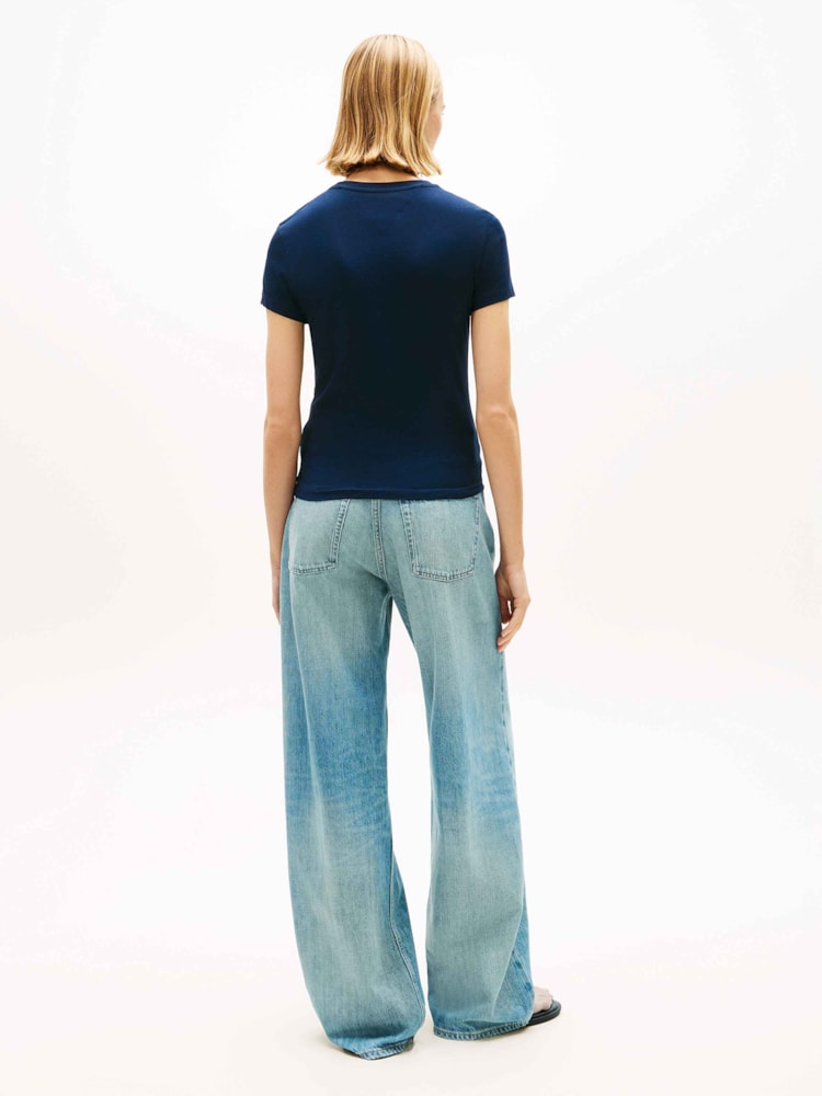 Camiseta Slim Logo Linear