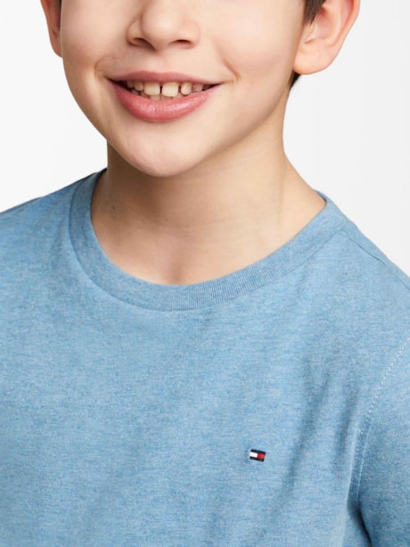 Camiseta Sólida Infantil Tommy Hilfiger