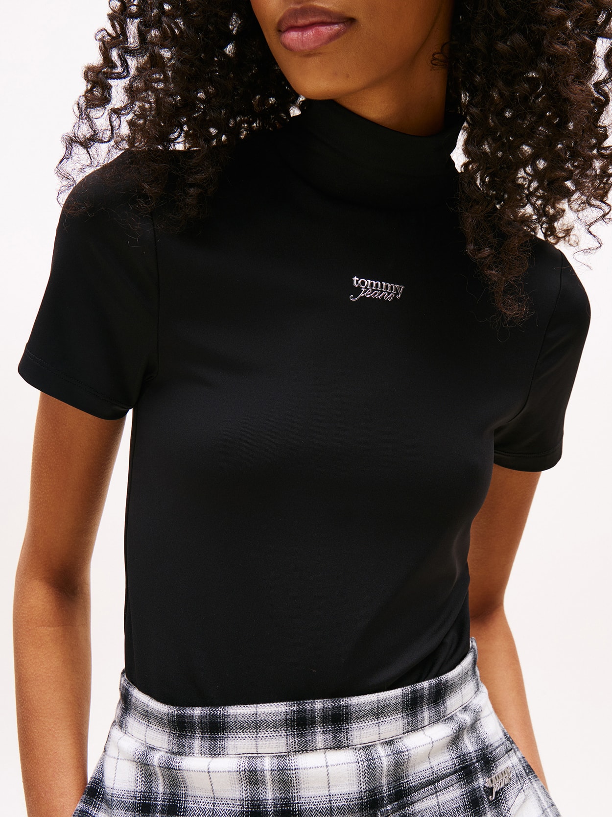 Camiseta Super slim com aplicação metalizada