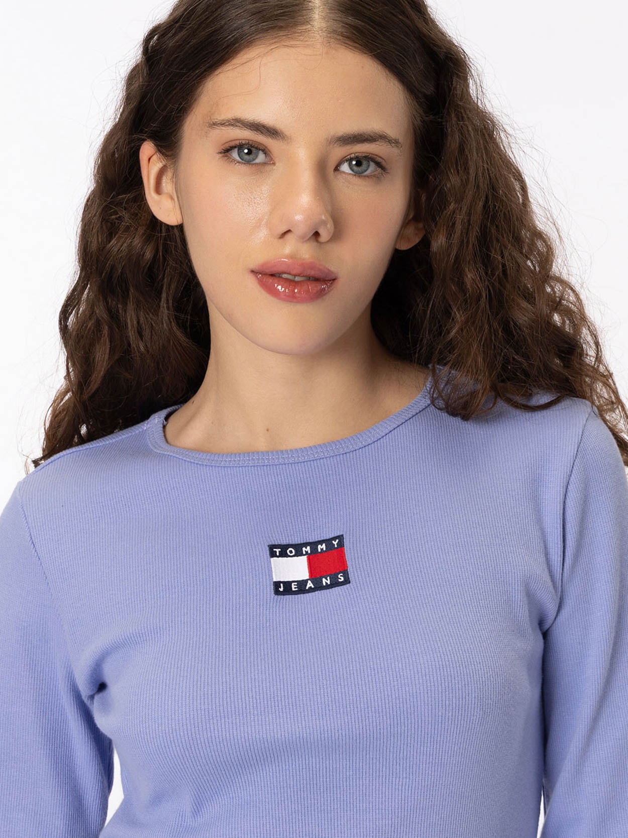 Camiseta Tommy Badge Slim de Manga Longa