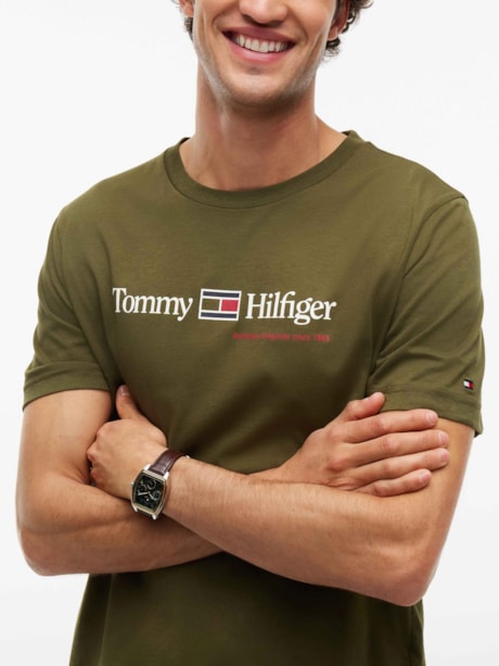 Camiseta Tommy Hilfiger com Gola C