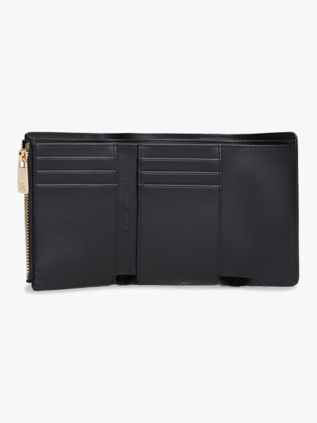 Carteira Trifold Pebble Grain com Fivela