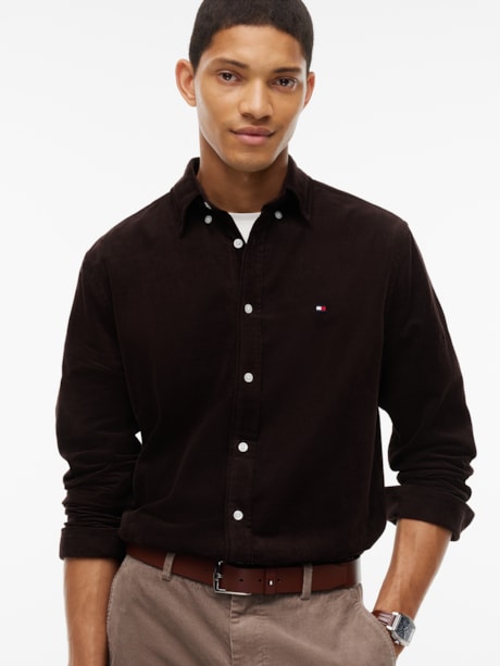 Cinto de Couro com Fivela Retangular e Bandeira Esmaltada