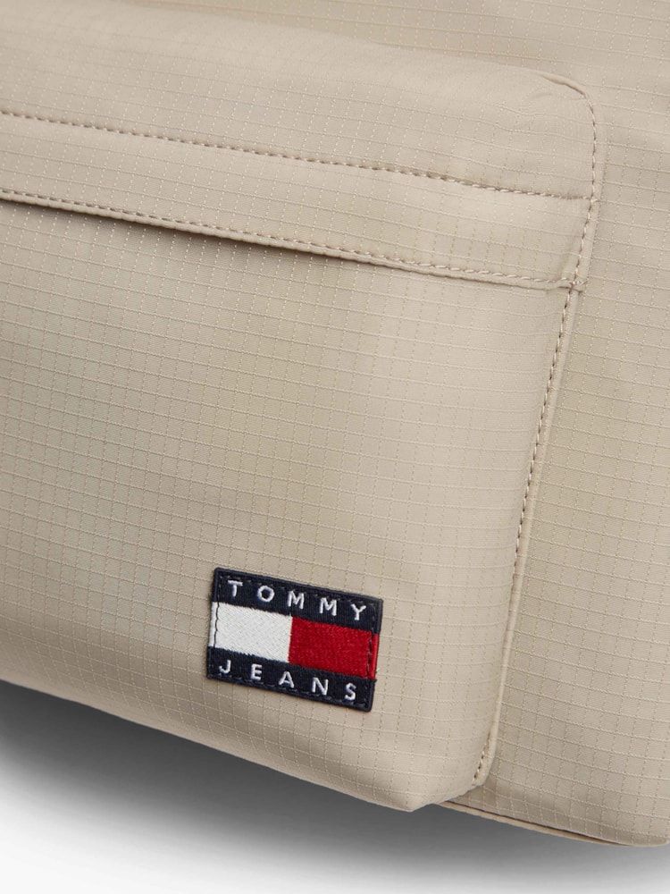 Mochila Essential Daily Ripstop