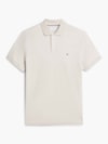 Polo de Modelagem Regular com Bordado da Bandeira