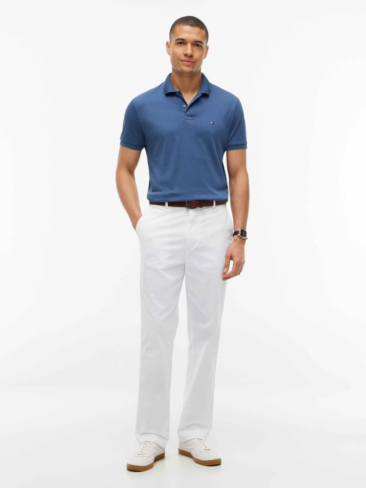 Polo de Modelagem Regular com Bordado da Bandeira
