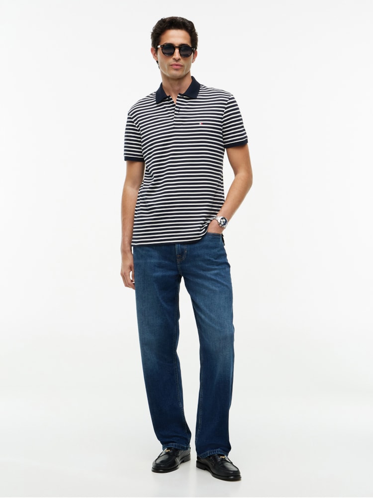 Polo de Modelagem Regular com Bordado da Bandeira