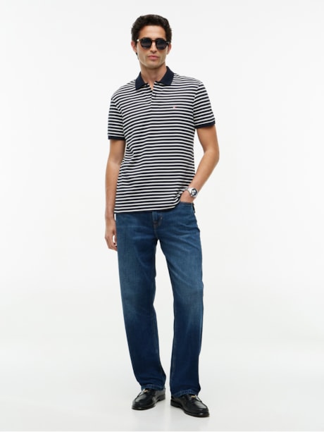 Polo de Modelagem Regular com Bordado da Bandeira