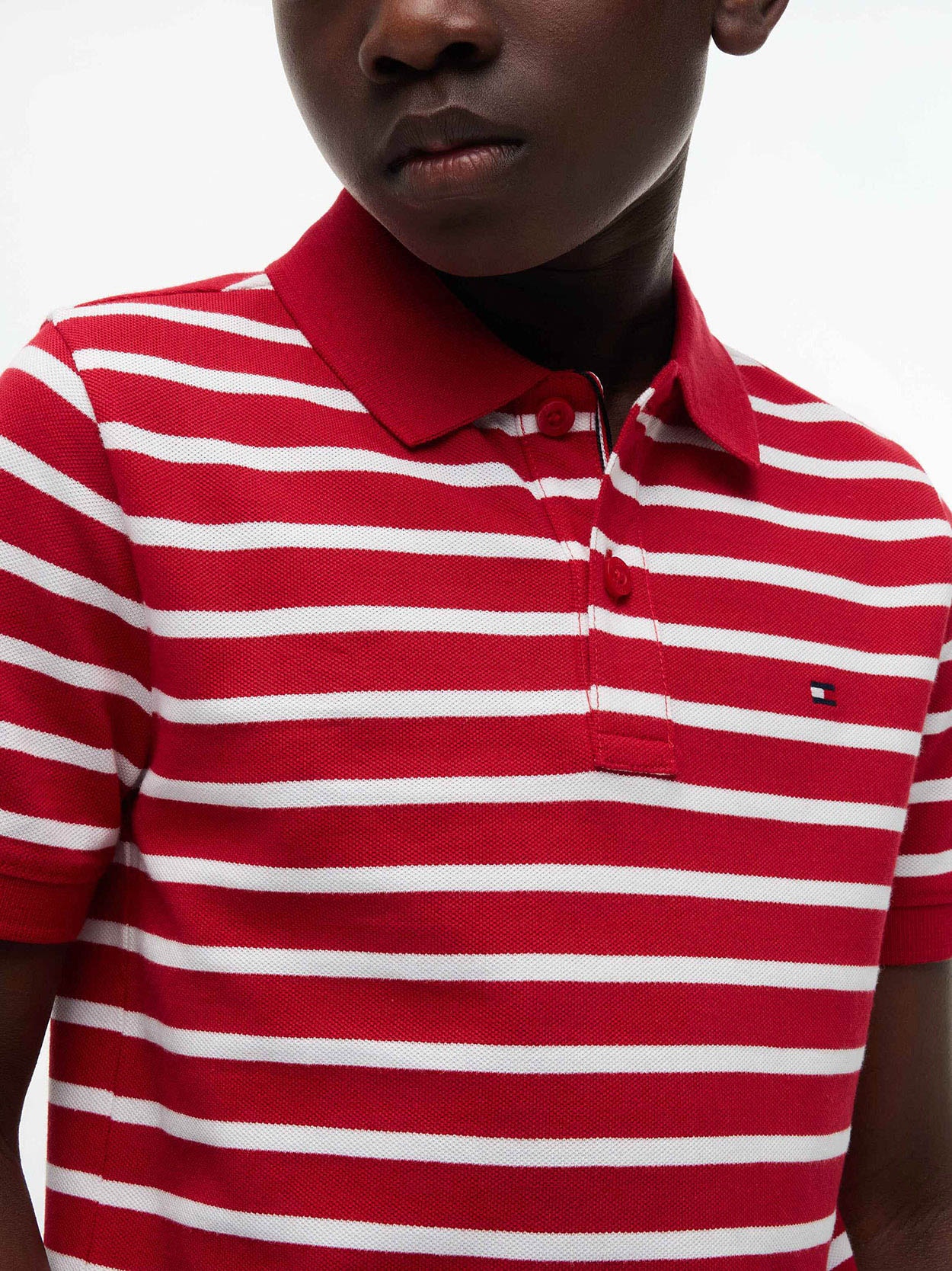 Polo Essential Regular Fit com Bandeira Bordada