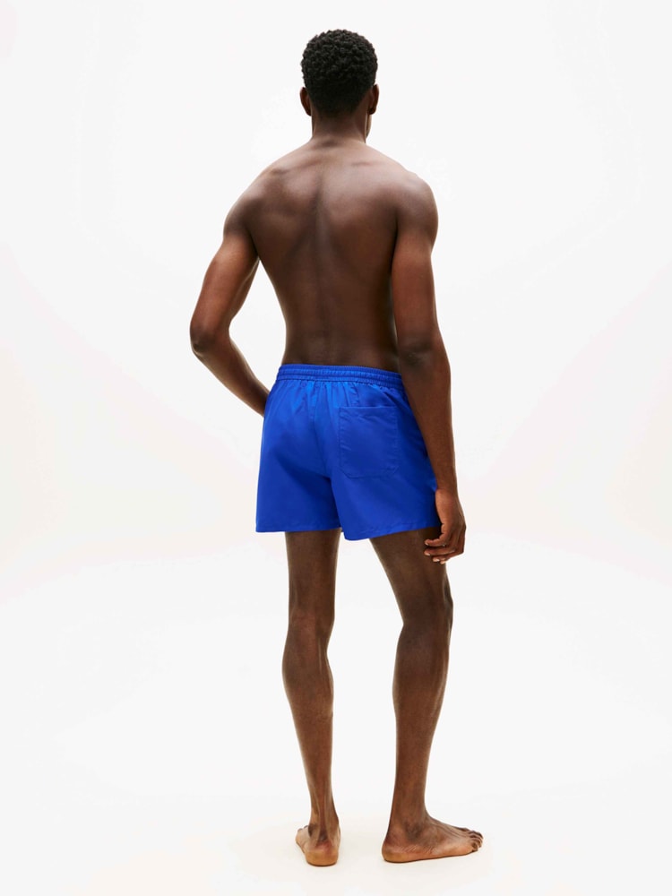 Short Médio Cordão de Ajuste Liso