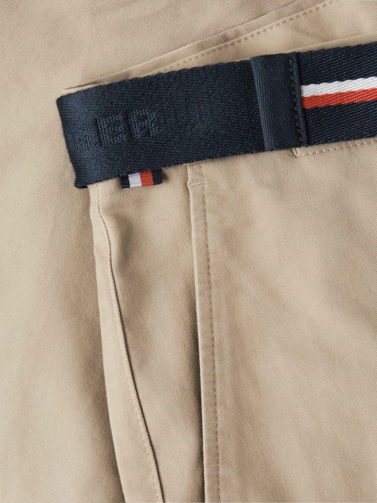 Shorts Chino Denton Slim Reto com Cinto