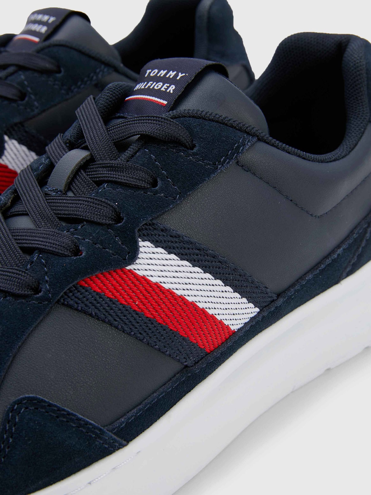 Tênis Tate 2C Mix de Textura com Stripe